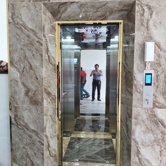 MẪU THANG TẢI KHÁCH