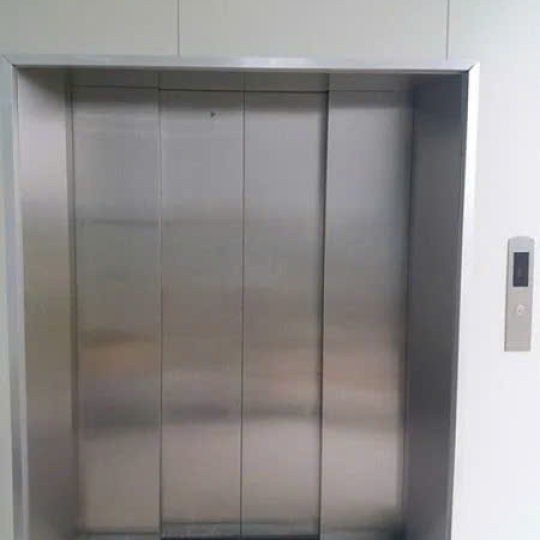 MẪU THANG TẢI HÀNG 